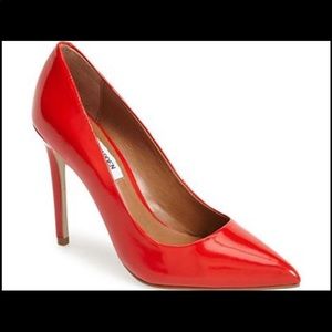 NIB- Steve Madden Proto Red Pump